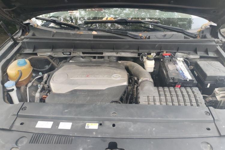 Used GAC Trumpchi GS8 2017 320T Two-Wheel Drive Luxury Smart Connectivity Version (7 Seats) Engine Bay