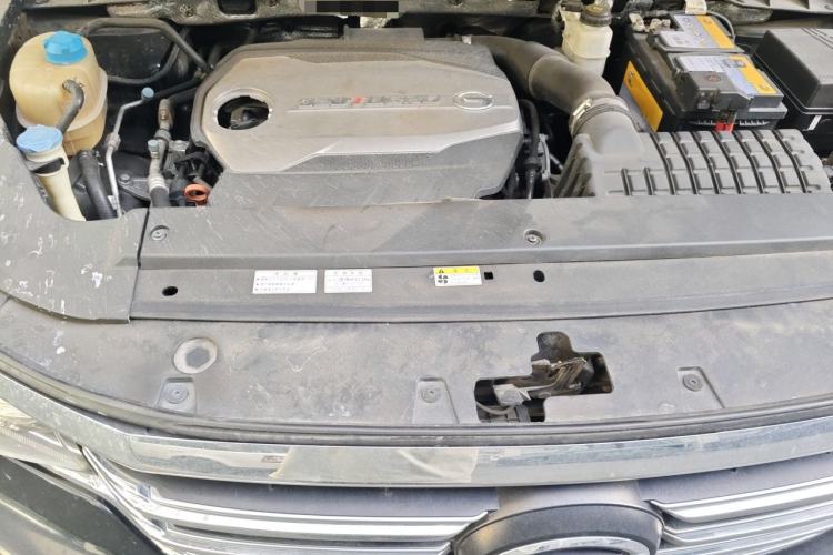 Used GAC Trumpchi GS8 2017 320T Two-Wheel Drive Luxury Smart Connectivity Version (7 Seats) Engine Bay