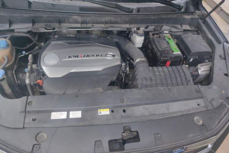 Used GAC Trumpchi GS8 2017 320T Two-Wheel Drive Luxury Smart Connectivity Version (7 Seats) Engine Bay