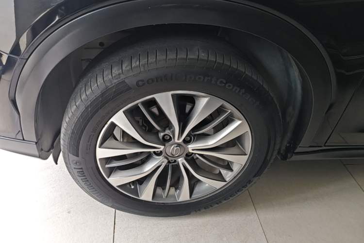 Used GAC Trumpchi GS8 2017 320T Two-Wheel Drive Luxury Smart Connectivity Version (7 Seats) Exterior 1