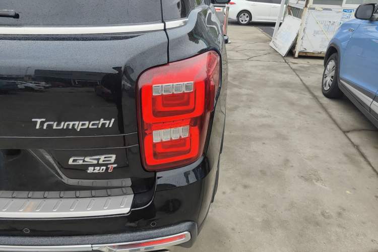 Used GAC Trumpchi GS8 2017 320T Two-Wheel Drive Luxury Smart Connectivity Version (7 Seats) Exterior 1