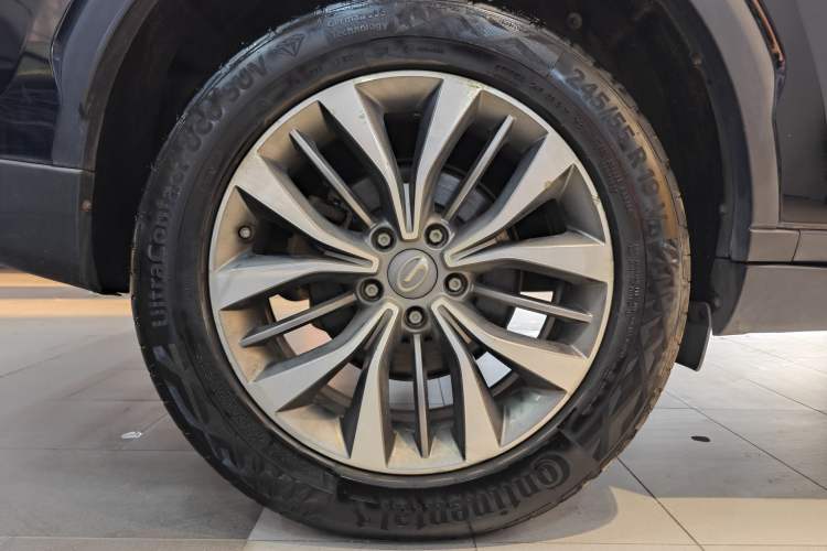 Used GAC Trumpchi GS8 2017 320T Two-Wheel Drive Luxury Smart Connectivity Version (7 Seats) Exterior 1