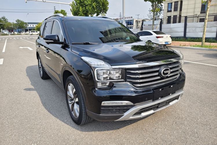 Used GAC Trumpchi GS8 2017 320T Two-Wheel Drive Luxury Smart Connectivity Version (7 Seats) Exterior 2