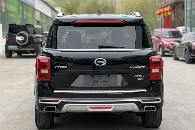 Used GAC Trumpchi GS8 2017 320T Two-Wheel Drive Luxury Smart Connectivity Version (7 Seats) Exterior 2