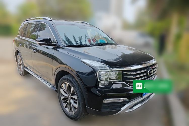 Used GAC Trumpchi GS8 2017 320T Two-Wheel Drive Luxury Smart Connectivity Version (7 Seats) Exterior 2