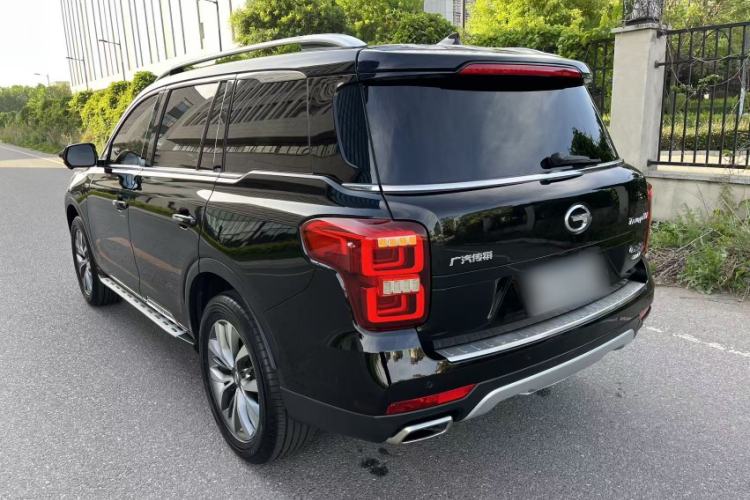 Used GAC Trumpchi GS8 2017 320T Two-Wheel Drive Luxury Smart Connectivity Version (7 Seats) Exterior 3