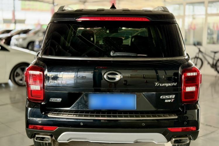 Used GAC Trumpchi GS8 2017 320T Four-Wheel Drive Luxury Smart Connectivity Version (7 Seats) Exterior 3