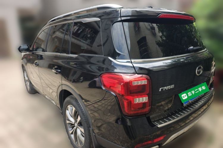 Used GAC Trumpchi GS8 2017 320T Two-Wheel Drive Luxury Smart Connectivity Version (7 Seats) Exterior 3