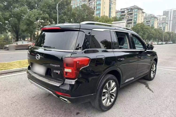 Used GAC Trumpchi GS8 2017 320T Two-Wheel Drive Luxury Smart Connectivity Version (7 Seats) Exterior 4