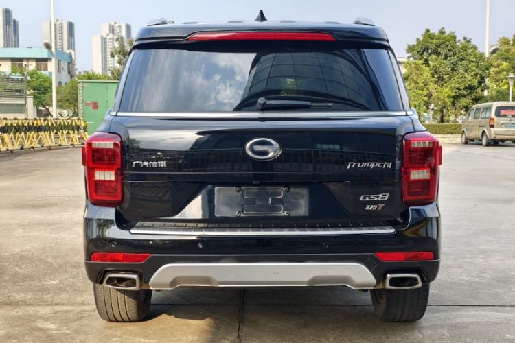 Used GAC Trumpchi GS8 2017 320T Two-Wheel Drive Luxury Smart Connectivity Version (7 Seats) Exterior 4