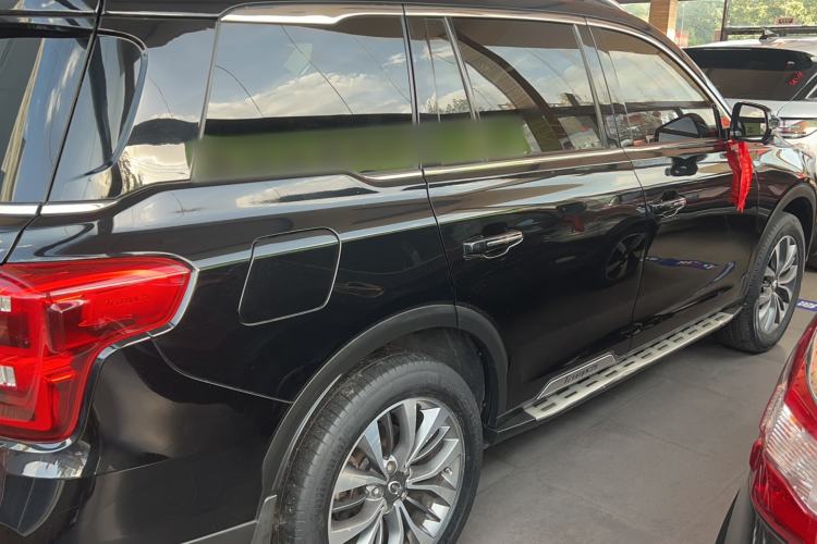 Used GAC Trumpchi GS8 2017 320T Four-Wheel Drive Luxury Smart Connectivity Version (7 Seats) Exterior 4