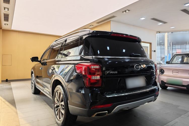 Used GAC Trumpchi GS8 2017 320T Two-Wheel Drive Luxury Smart Connectivity Version (7 Seats) Exterior 4