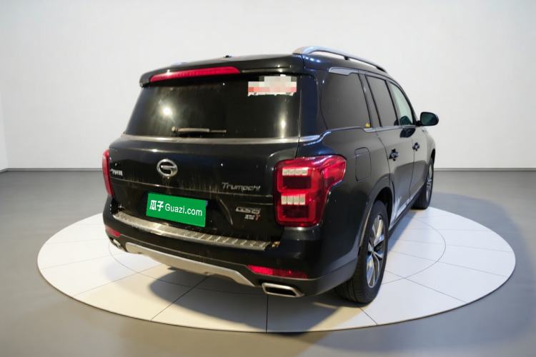 Used GAC Trumpchi GS8 2017 320T Two-Wheel Drive Luxury Smart Connectivity Version (7 Seats) Exterior 5