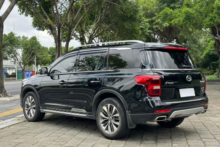 Used GAC Trumpchi GS8 2017 320T Two-Wheel Drive Luxury Smart Connectivity Version (7 Seats) Exterior 5