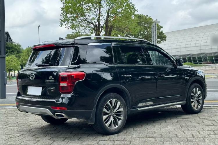 Used GAC Trumpchi GS8 2017 320T Two-Wheel Drive Luxury Smart Connectivity Version (7 Seats) Exterior 6