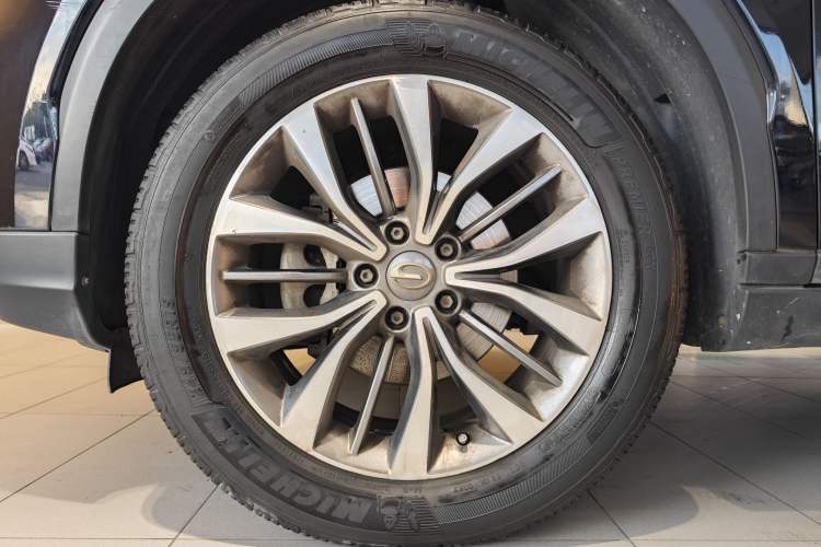 Used GAC Trumpchi GS8 2017 320T Two-Wheel Drive Luxury Smart Connectivity Version (7 Seats) Exterior 7