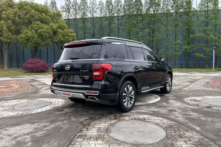 Used GAC Trumpchi GS8 2017 320T Two-Wheel Drive Luxury Smart Connectivity Version (7 Seats) Exterior 9