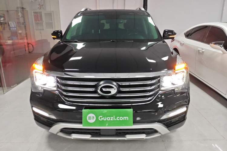 Used GAC Trumpchi GS8 2017 320T Two-Wheel Drive Luxury Smart Connectivity Version (7 Seats) Front
