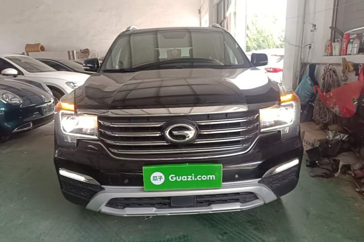 Used GAC Trumpchi GS8 2017 320T Two-Wheel Drive Luxury Edition (7 Seats) Front