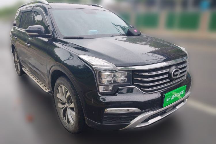 Used GAC Trumpchi GS8 2017 320T Two-Wheel Drive Luxury Smart Connectivity Version (7 Seats) Front Right 45 Deg