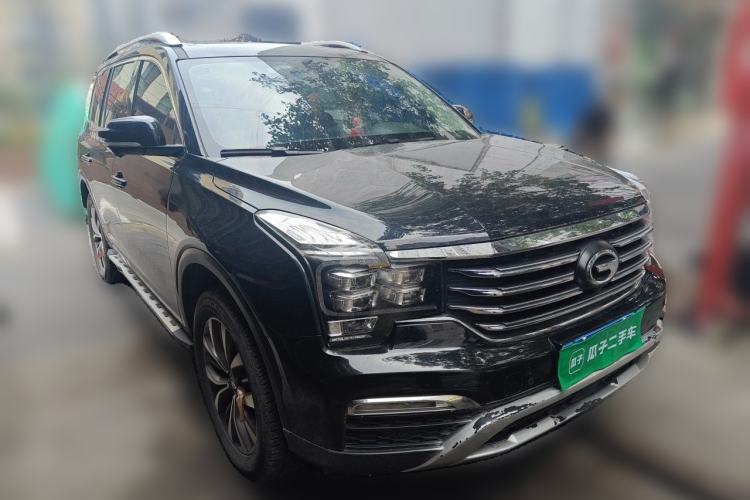 Used GAC Trumpchi GS8 2017 320T Two-Wheel Drive Luxury Smart Connectivity Version (7 Seats) Front Right 45 Deg