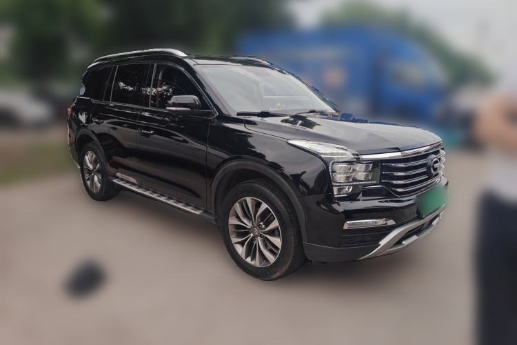 Used GAC Trumpchi GS8 2017 320T Two-Wheel Drive Luxury Smart Connectivity Version (7 Seats) Front Right 45 Deg