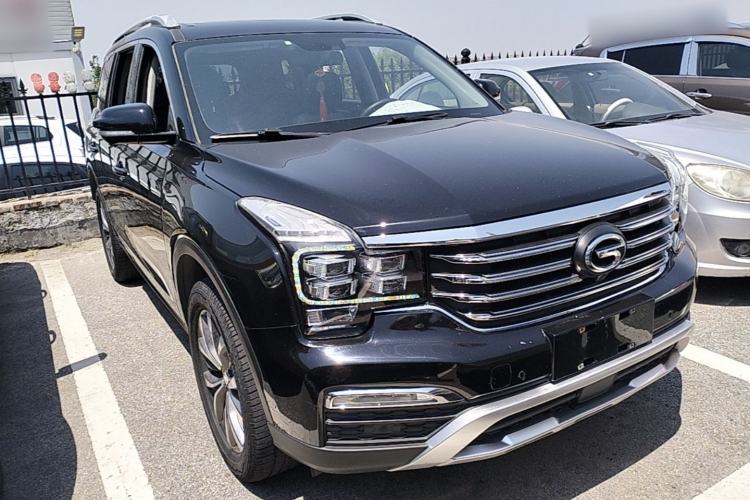 Used GAC Trumpchi GS8 2017 320T Two-Wheel Drive Luxury Smart Connectivity Version (7 Seats) Front Right 45 Deg
