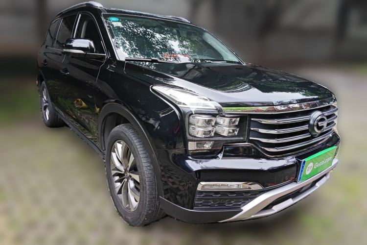 Used GAC Trumpchi GS8 2017 320T Two-Wheel Drive Luxury Smart Connectivity Version (7 Seats) Front Right 45 Deg