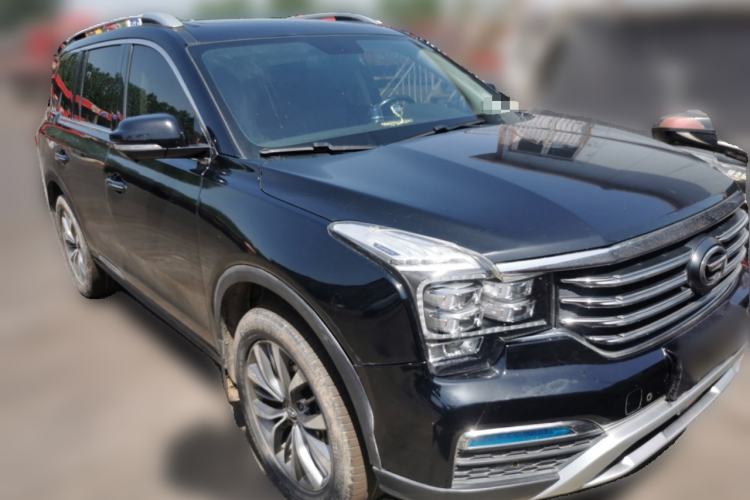 Used GAC Trumpchi GS8 2017 320T Two-Wheel Drive Luxury Smart Connectivity Version (7 Seats) Front Right 45 Deg