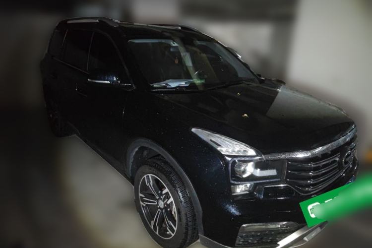 Used GAC Trumpchi GS8 2017 320T Two-Wheel Drive Luxury Edition (7 Seats) Front Right 45 Deg