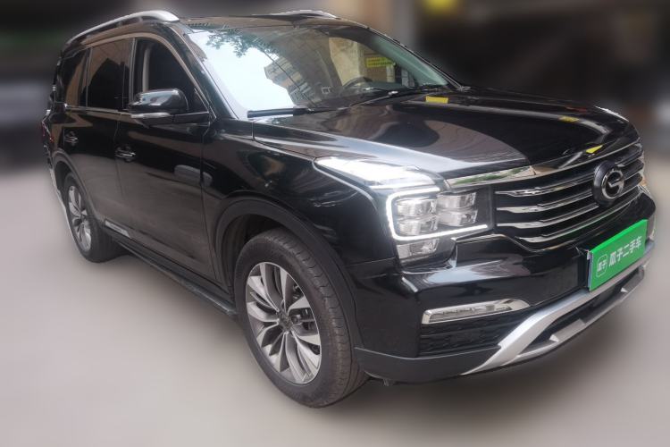 Used GAC Trumpchi GS8 2017 320T Two-Wheel Drive Luxury Smart Connectivity Version (7 Seats) Front Right 45 Deg
