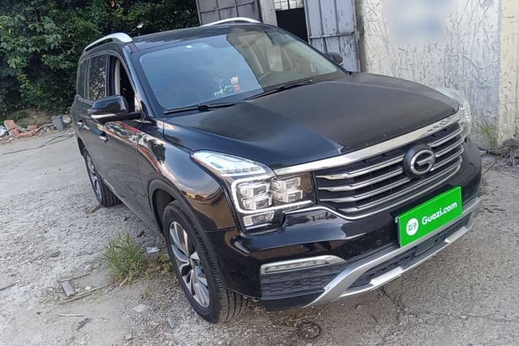 Used GAC Trumpchi GS8 2017 320T Two-Wheel Drive Luxury Smart Connectivity Version (7 Seats) Front Right 45 Deg