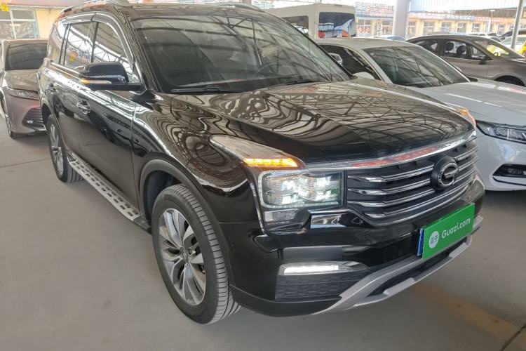 Used GAC Trumpchi GS8 2017 320T Two-Wheel Drive Luxury Smart Connectivity Version (7 Seats) Front Right 45 Deg
