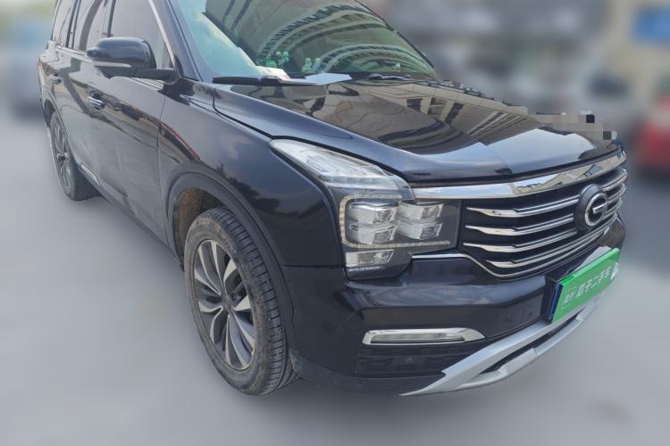 Used GAC Trumpchi GS8 2017 320T Two-Wheel Drive Luxury Smart Connectivity Version (7 Seats) Front Right 45 Deg