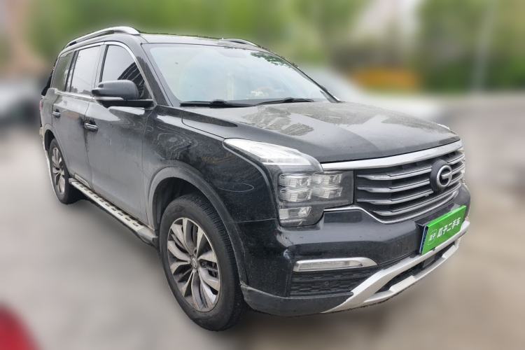 Used GAC Trumpchi GS8 2017 320T Two-Wheel Drive Luxury Smart Connectivity Version (7 Seats) Front Right 45 Deg