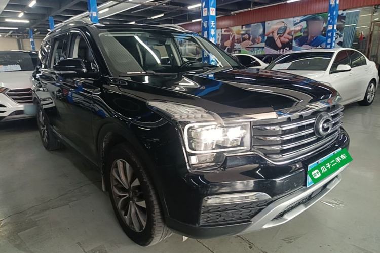 Used GAC Trumpchi GS8 2017 320T Two-Wheel Drive Luxury Smart Connectivity Version (7 Seats) Front Right 45 Deg