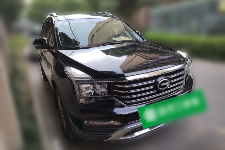 Used GAC Trumpchi GS8 2017 320T Two-Wheel Drive Luxury Smart Connectivity Version (7 Seats) Front Right 45 Deg
