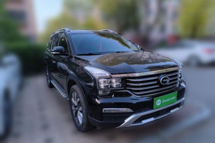 Used GAC Trumpchi GS8 2017 320T Two-Wheel Drive Luxury Smart Connectivity Version (7 Seats) Front Right 45 Deg