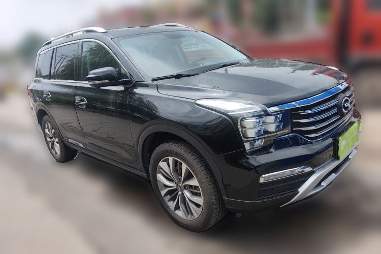 Used GAC Trumpchi GS8 2017 320T Two-Wheel Drive Luxury Smart Connectivity Version (7 Seats) Front Right 45 Deg