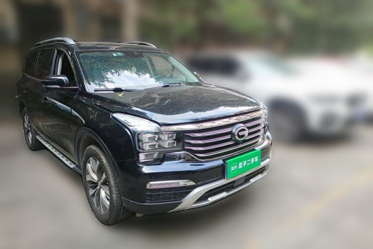 Used GAC Trumpchi GS8 2017 320T Two-Wheel Drive Luxury Smart Connectivity Version (7 Seats) Front Right 45 Deg