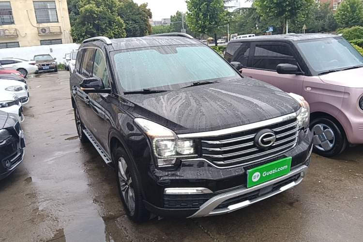 Used GAC Trumpchi GS8 2017 320T Four-Wheel Drive Luxury Smart Connectivity Version (7 Seats) Front Right 45 Deg
