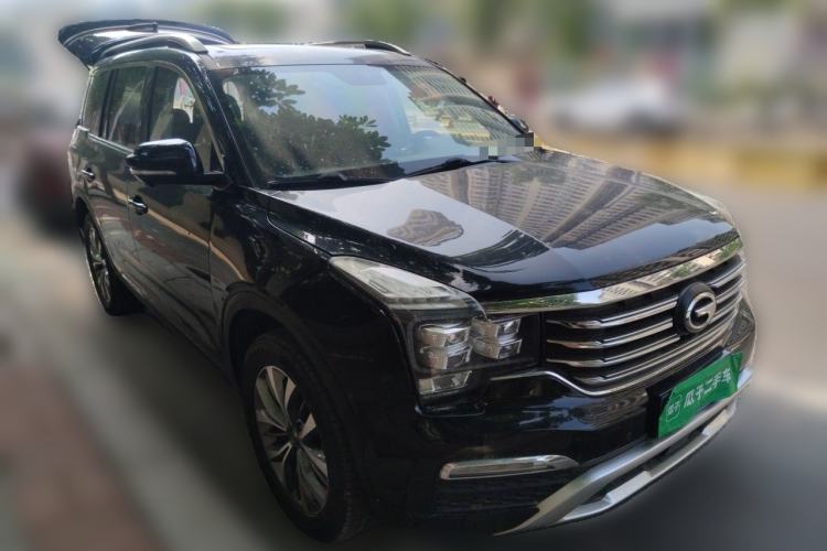 Used GAC Trumpchi GS8 2017 320T Two-Wheel Drive Luxury Smart Connectivity Version (7 Seats) Front Right 45 Deg