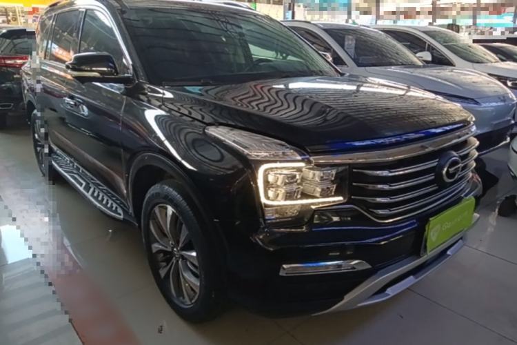 Used GAC Trumpchi GS8 2017 320T Two-Wheel Drive Luxury Smart Connectivity Version (7 Seats) Front Right 45 Deg
