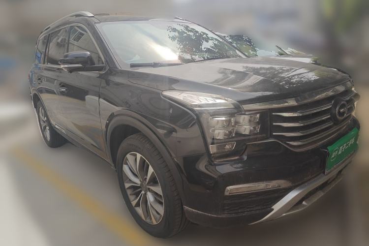 Used GAC Trumpchi GS8 2017 320T Two-Wheel Drive Luxury Smart Connectivity Version (7 Seats) Front Right 45 Deg