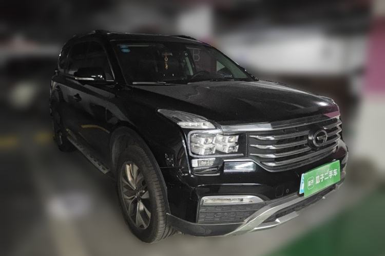 Used GAC Trumpchi GS8 2017 320T Two-Wheel Drive Luxury Smart Connectivity Version (7 Seats) Front Right 45 Deg