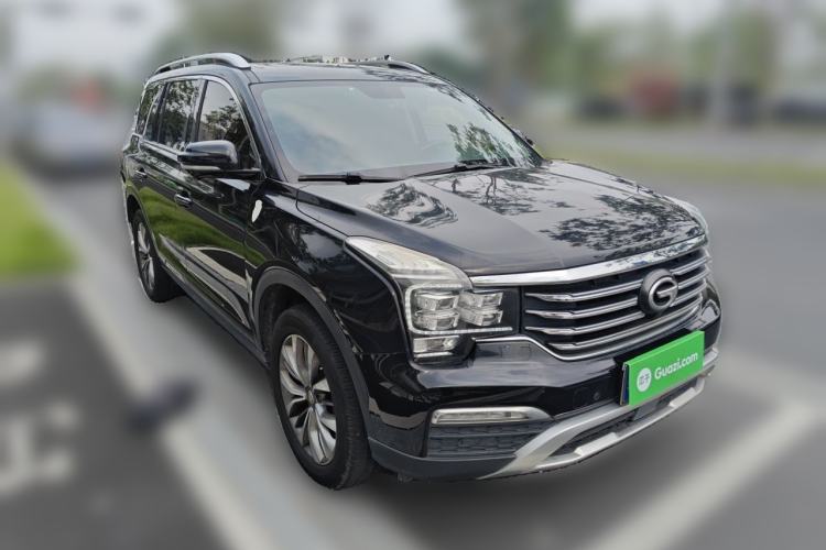 Used GAC Trumpchi GS8 2017 320T Two-Wheel Drive Luxury Smart Connectivity Version (7 Seats) Front Right 45 Deg