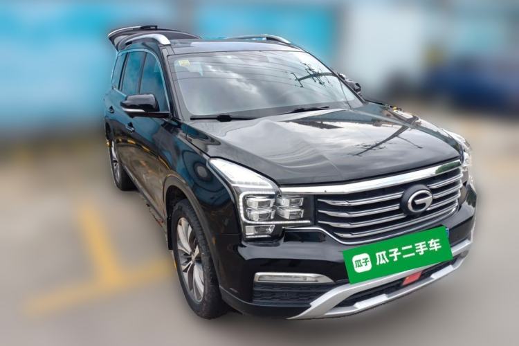 Used GAC Trumpchi GS8 2017 320T Two-Wheel Drive Luxury Smart Connectivity Version (7 Seats) Front Right 45 Deg