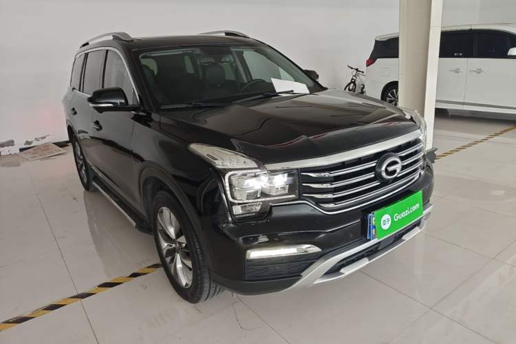Used GAC Trumpchi GS8 2017 320T Two-Wheel Drive Luxury Smart Connectivity Version (7 Seats) Front Right 45 Deg