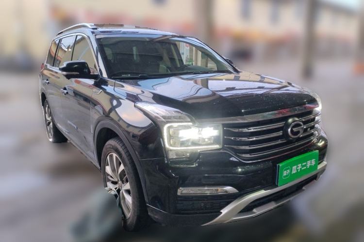 Used GAC Trumpchi GS8 2017 320T Two-Wheel Drive Luxury Smart Connectivity Version (7 Seats) Front Right 45 Deg