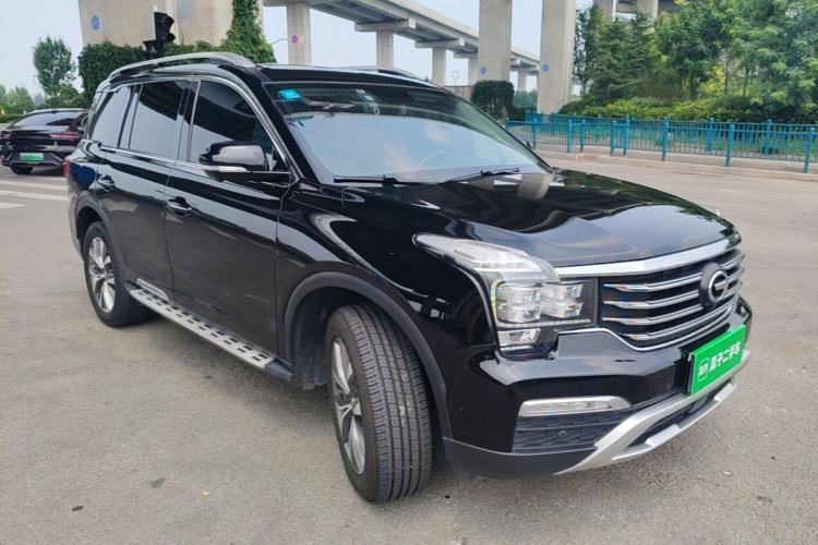 Used GAC Trumpchi GS8 2017 320T Two-Wheel Drive Luxury Smart Connectivity Version (7 Seats) Front Right 45 Deg